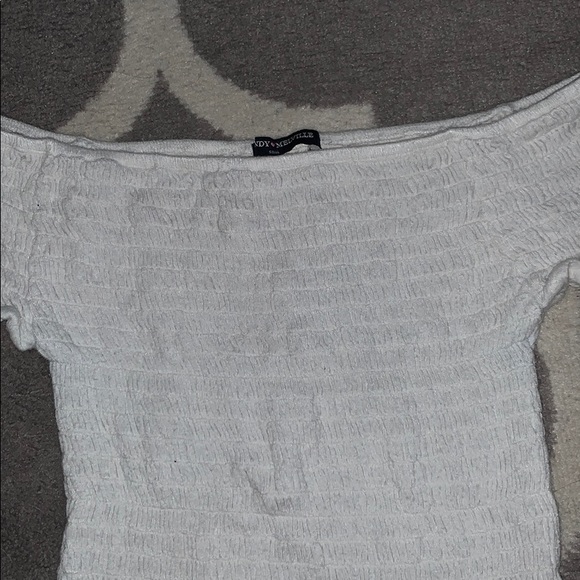 Brandy Melville Off the Shoulder Top - Picture 3 of 4